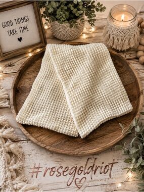 🤍 Cream Knit Scarf — Cozy Boho Style